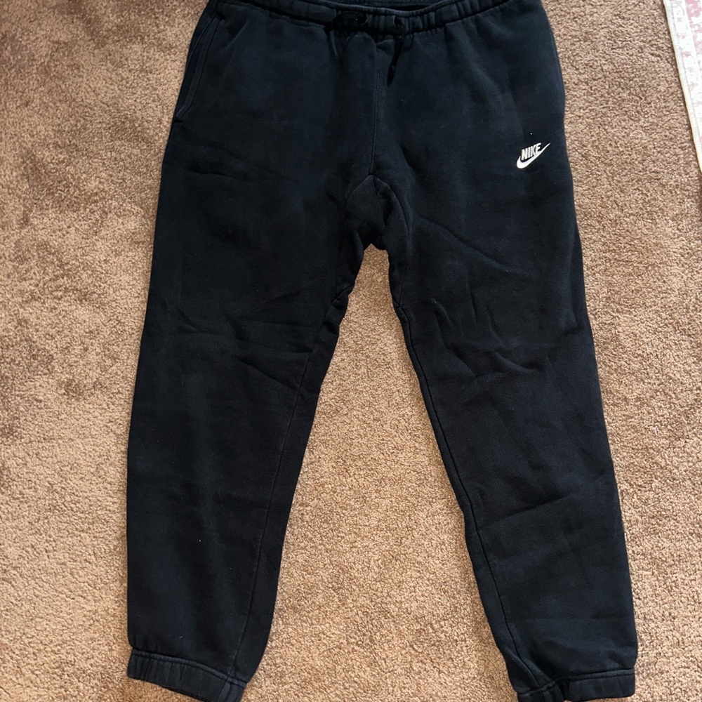 Nike Black Sweatpants Relaxed Fit Tapered